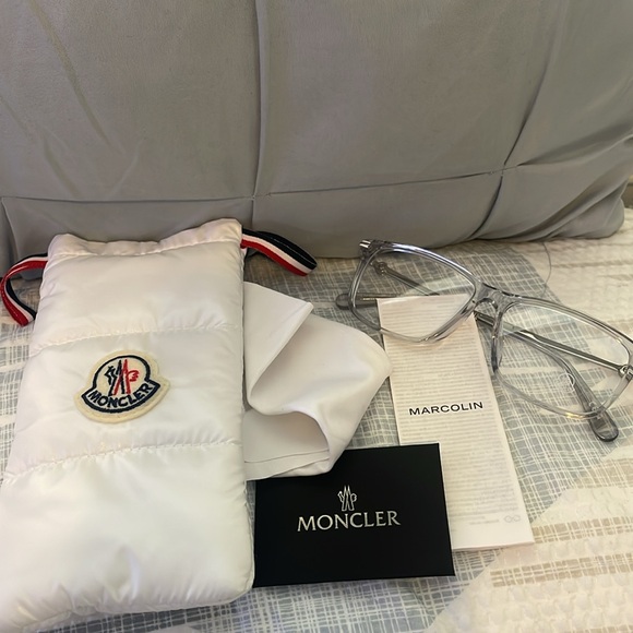 Moncler - Picture 12 of 15